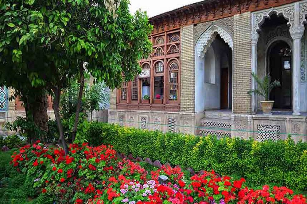 Shiraz - Zinat-ol-molk House and the Demography Museum
